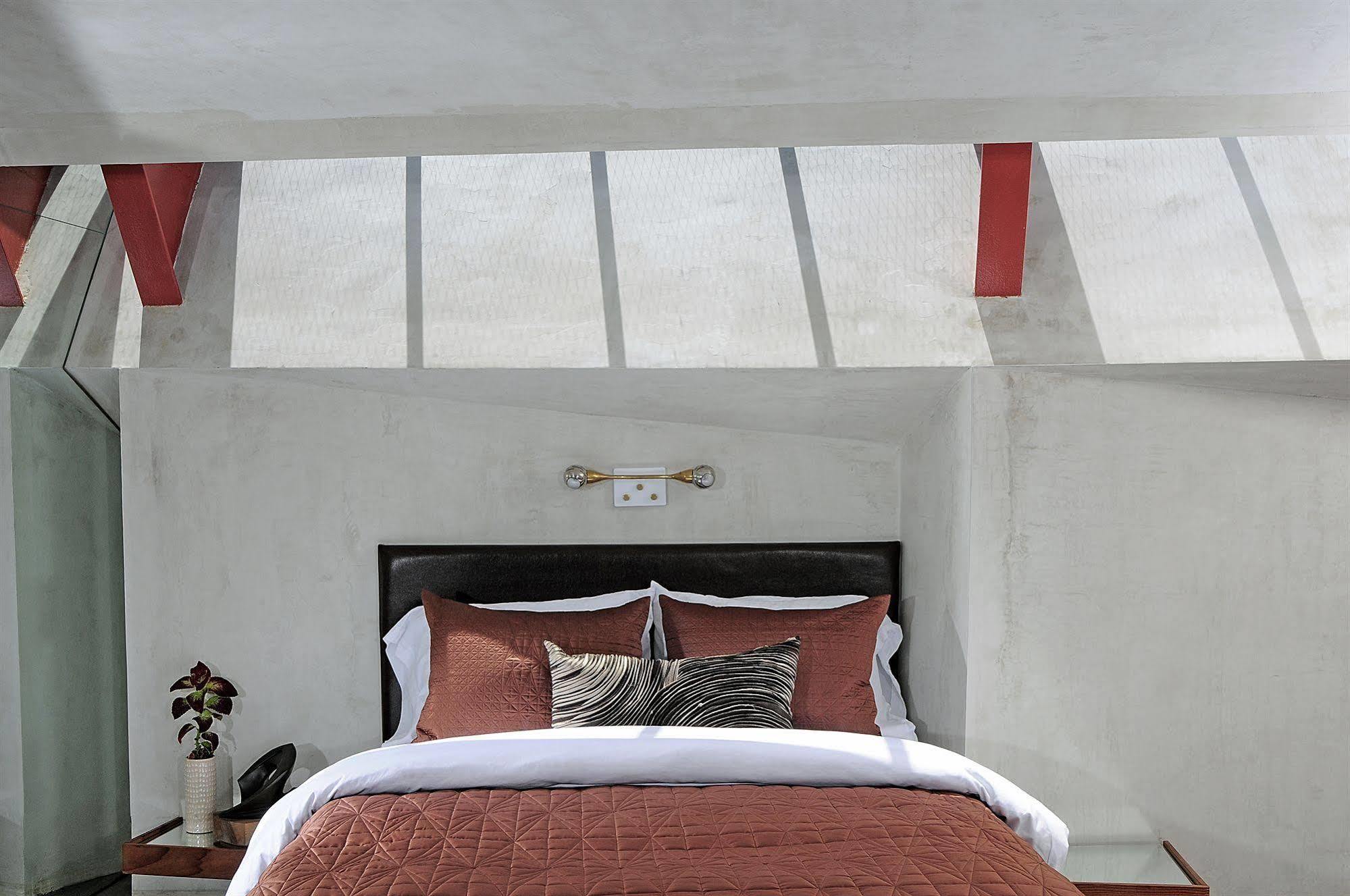 Hotel Lautner Desert Hot Springs Exterior foto